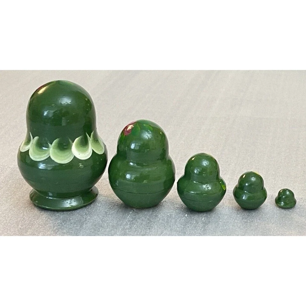 Russia Nesting Dolls Set of 5 Matryoshka Hand Painted Green Floral 2.75